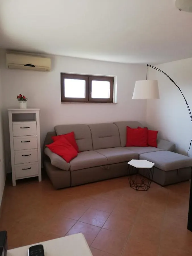 Casa Mirelia - Holiday Home For Two With Garden And Whirlpool Croatia